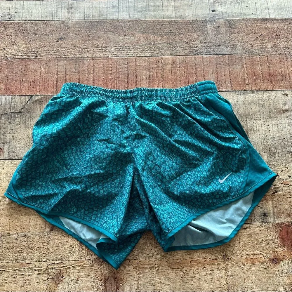 Girl’s Teal Athletic Shorts Nike Girl’s size large